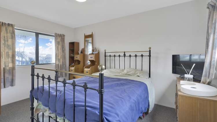 69 Princes Street Waikari_17