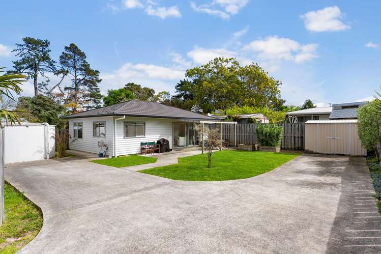 14 Sunkist Bay Road Beachlands_19