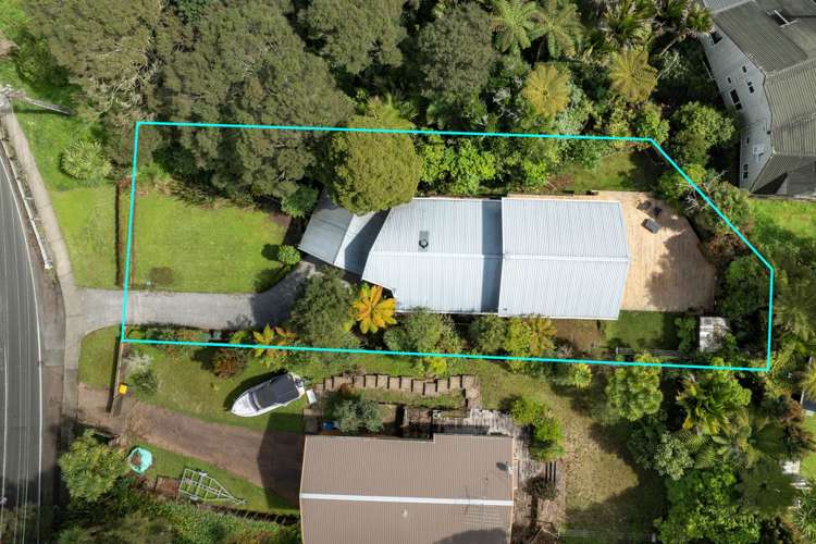 145 Woodlands Park Road Titirangi_18