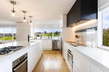 31 Frost Road_3