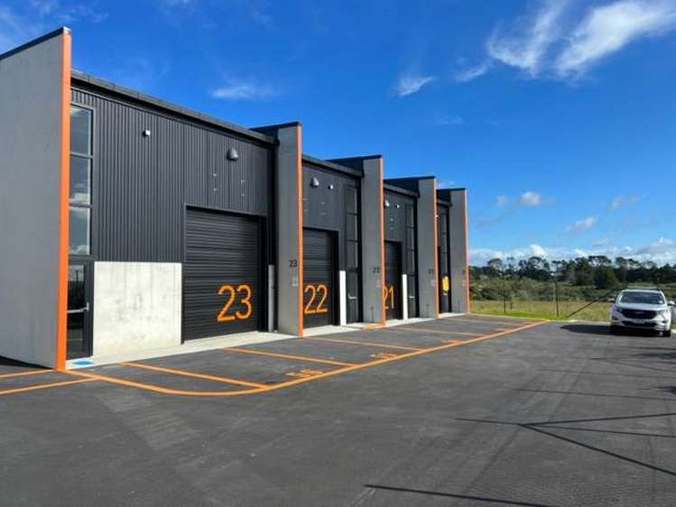 21 & 22/90A Hobsonville Road Hobsonville_3