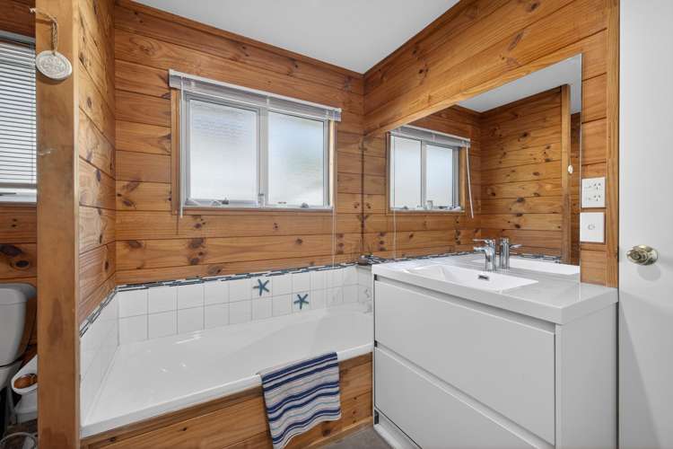 118 Marine Drive Diamond Harbour_21