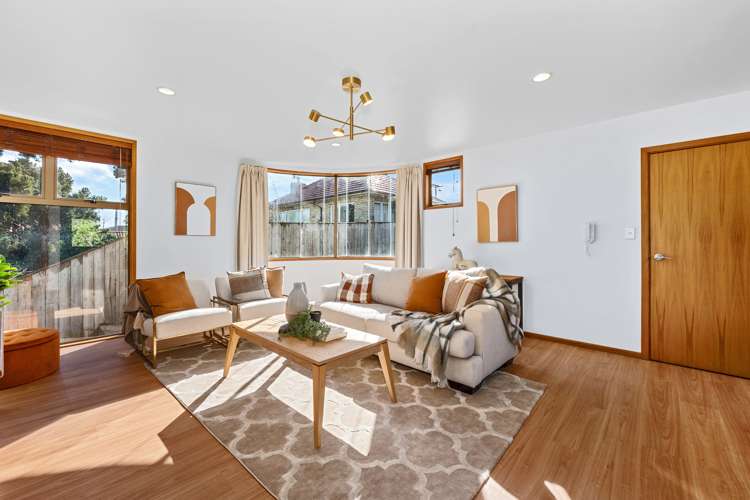 2/11 Francis Street Hauraki_5