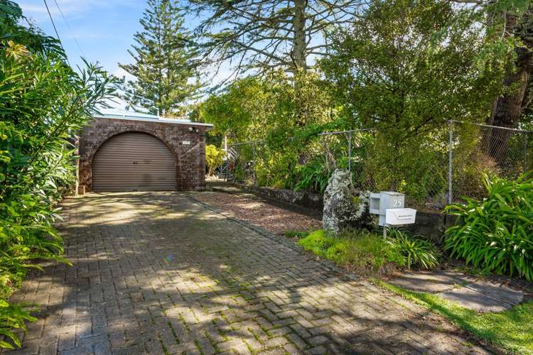 25 Lowtherhurst Road Massey_22