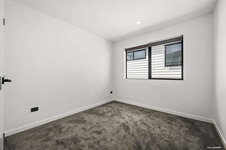 5 Spars Road Milldale_12