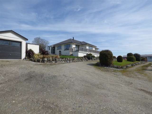 27 Dunlop Road Clinton and Surrounds_2