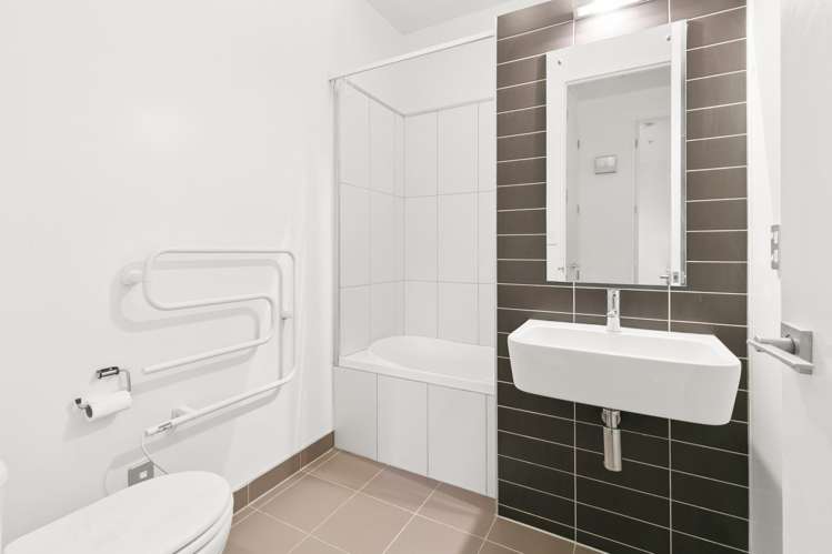 408/20 Hanson Street Mount Cook_9