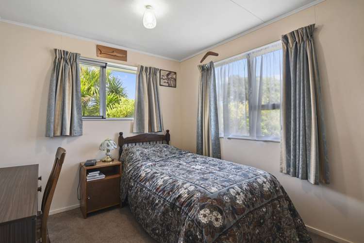 56 Bishop Road Parapara_14