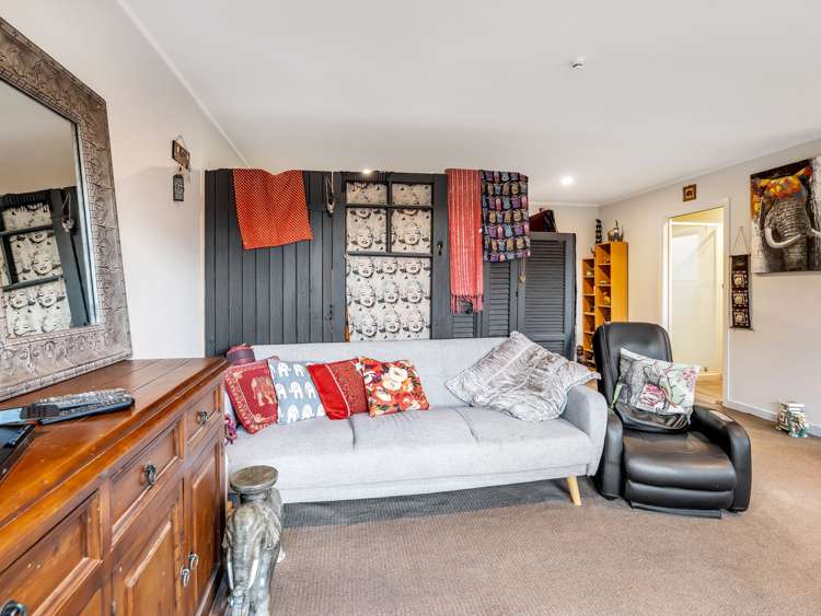 20 and 16 Main Road_4