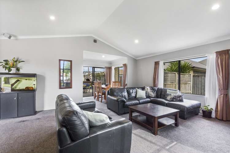 9 Farringdon Avenue Rototuna North_1