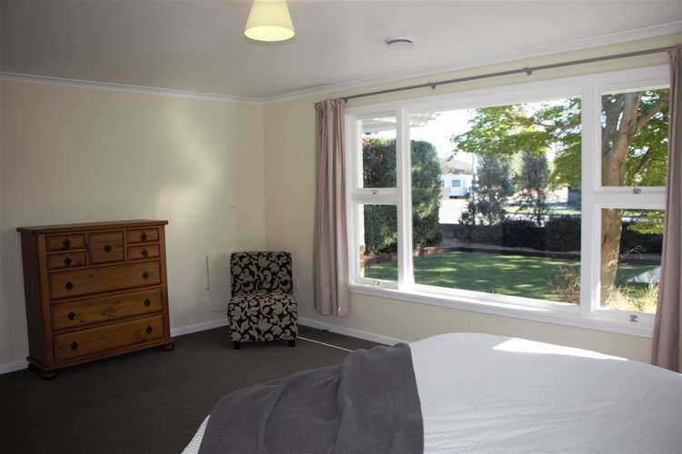 38 Reid Crescent Allenton_11