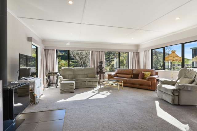 1422 Manawahe Road Manawahe_1