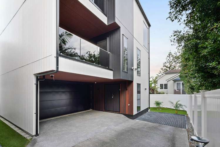 2C Tuhaere Street_1