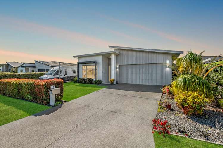 6 Lydiard Place Beachlands_23