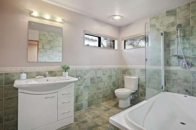 37 Tirohunga Drive Henderson_22