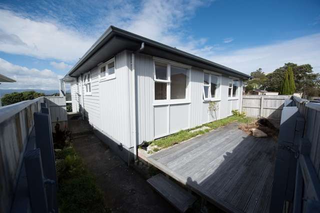 Kingston Gem: Spacious 5-Bedroom Family Home with