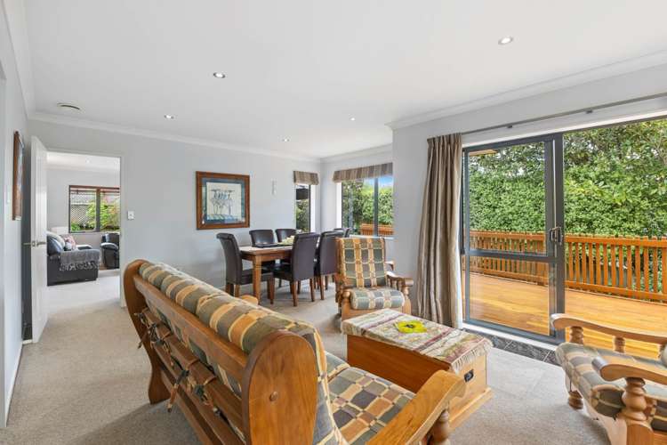 246 Hill Road The Gardens_8