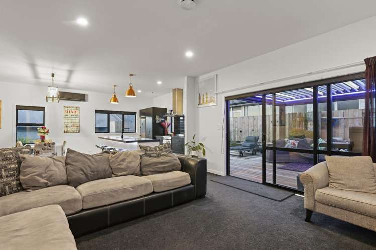 10 Ellesmere Close Pyes Pa_2