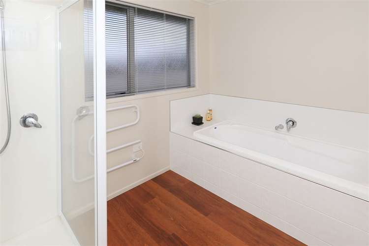 21 Heathfield Avenue Huntington_13