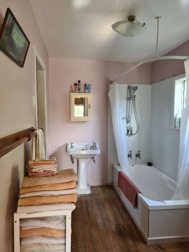 116 Griffin Road Maungaturoto_10