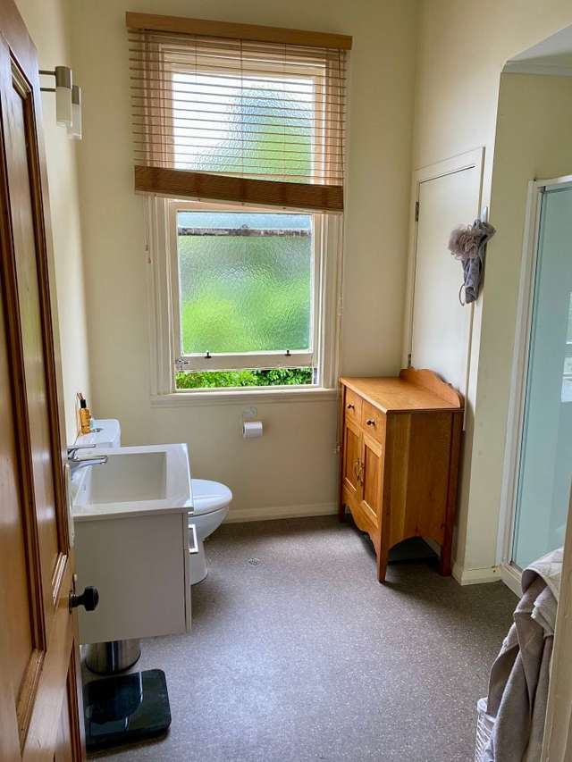 24A Te Wharepouri Street Berhampore_4