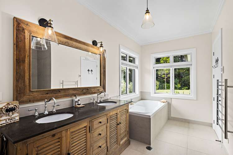 28 Awanui Crescent Matakana_14