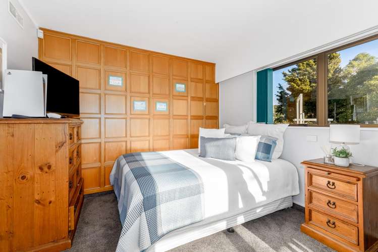 7 King Charles Drive Kingsley Heights_28