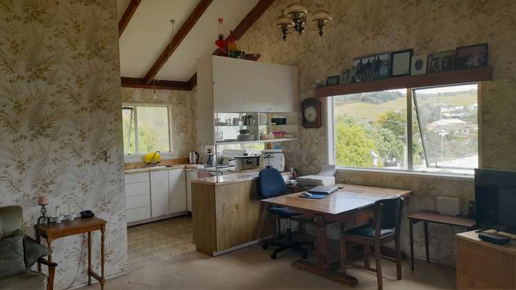 31 Powells Road Cable Bay_5