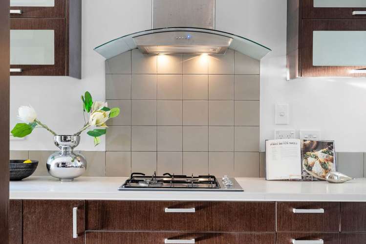 86 Fields Parade Oteha_12