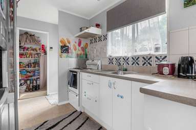 424 Kahikatea Drive_4