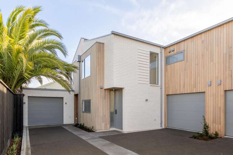 3/979 Colombo Street_2