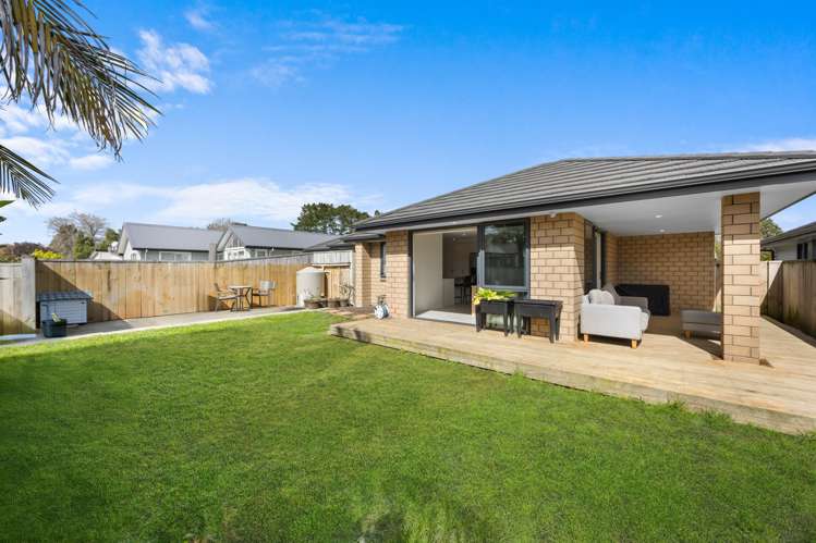 13 Leebank Crescent Riverhead_19