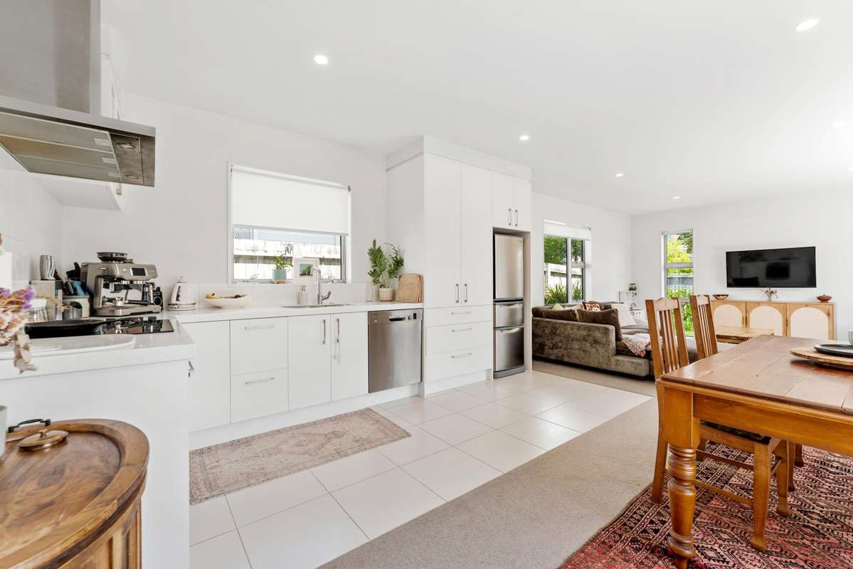 24 Fairwater Road_1