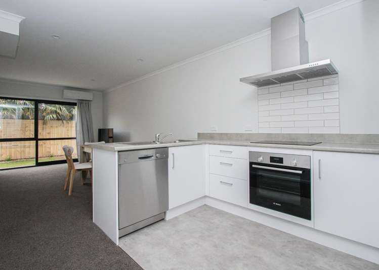 7/17 Lyon Street 1067_4