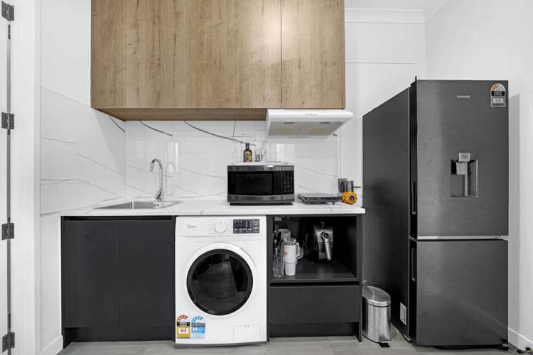 2A Ballyalton Crescent Flat Bush_36