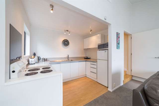 5b Wye Place Fernhill/Sunshine Bay_4