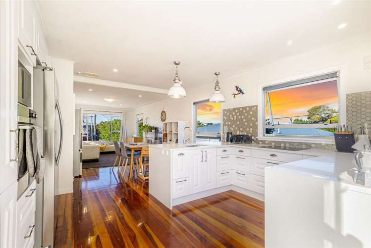 21 Covil Avenue Te Atatu South_5