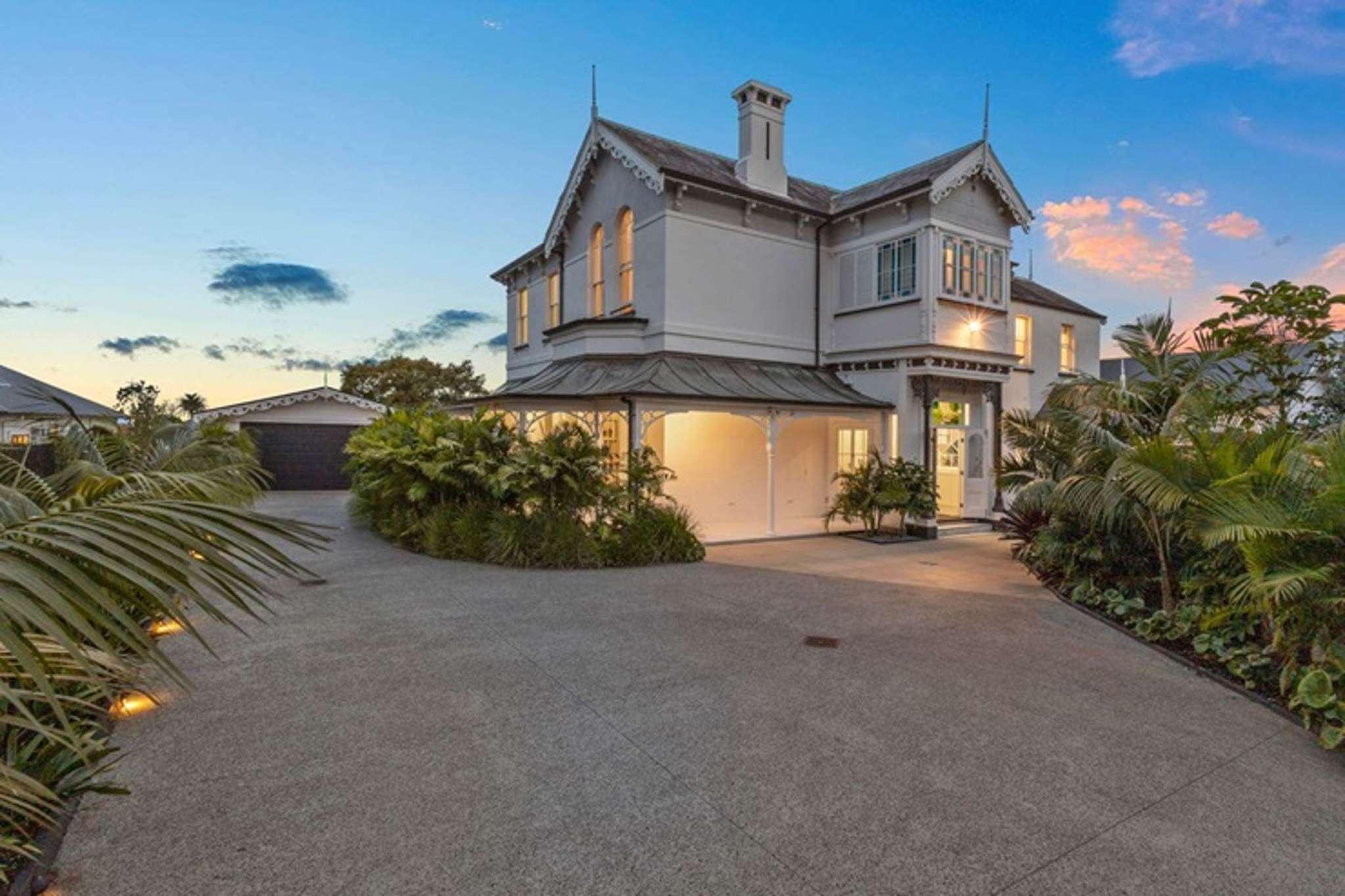 For sale: The Auckland ‘ghost’ mansion in Lucy Lawless TV show My Life is Murder