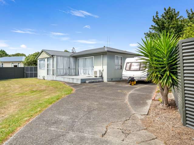 973m2 with Subdivision or Renovation Potential