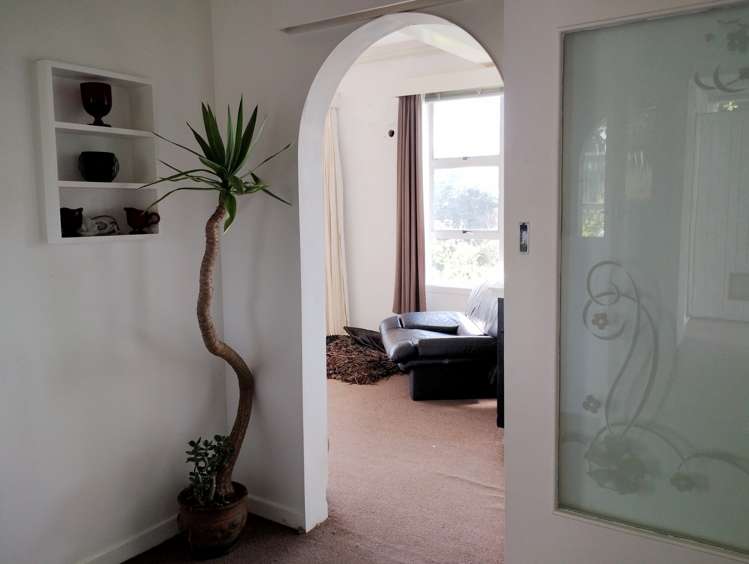 2 Fairmount Road Titirangi_13