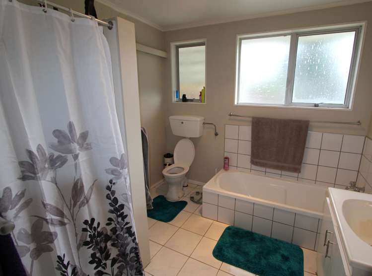 86 Huxley Street Pahiatua_4