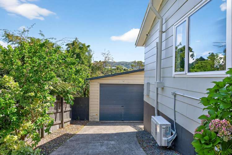 2 Takanini Grove Stokes Valley_26