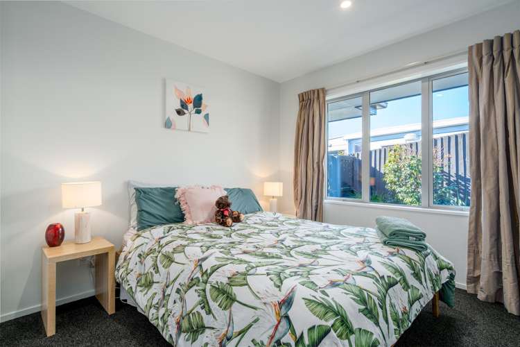 6 Mullion Lane Burwood_17