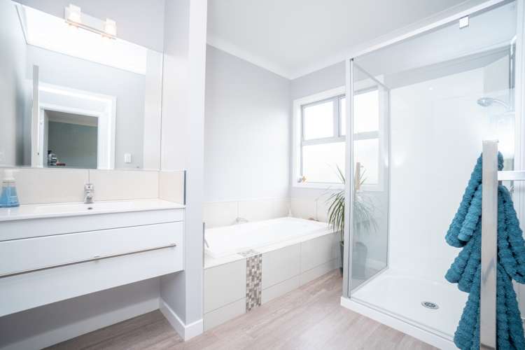 32 Liberty Grove Kelvin Grove_18