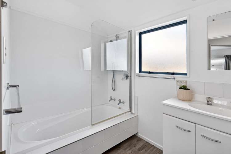 12 Highgrove Way The Wood_8