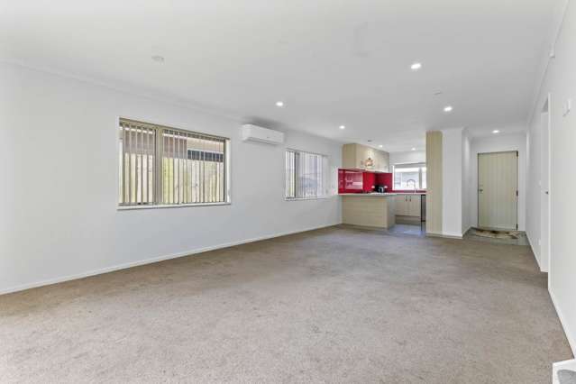 24 Dolbel Place Mangere East_4