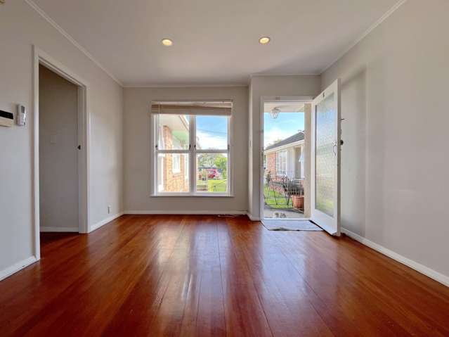 6/2 Bowling Avenue Epsom_1