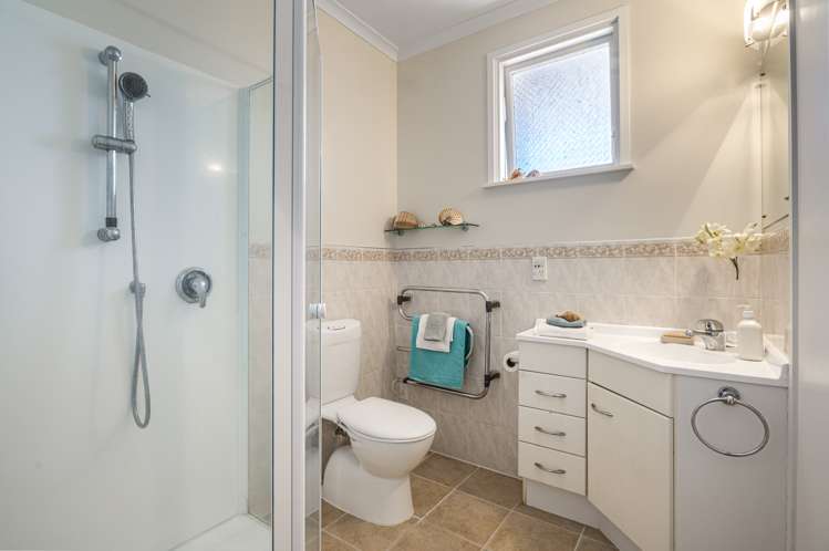 16 Deane Avenue Titirangi_9