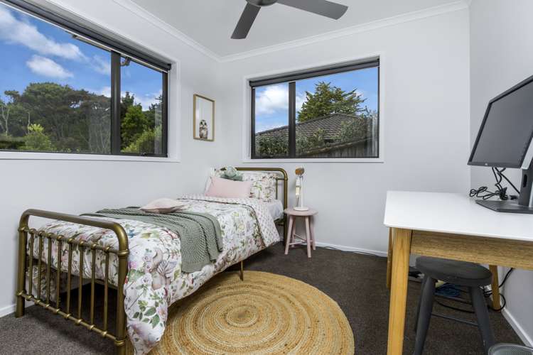 1 Fernbank Lane Greenhithe_16