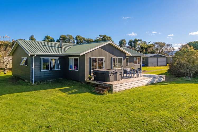 165 McBeth Road Hikuai_17